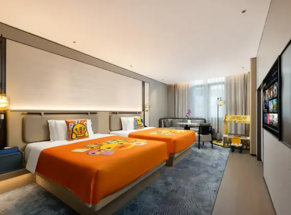 B.DUCK Theme Family Room
