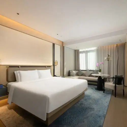King-Size Bed Room