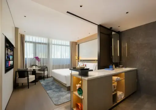 King-Size Bed Room